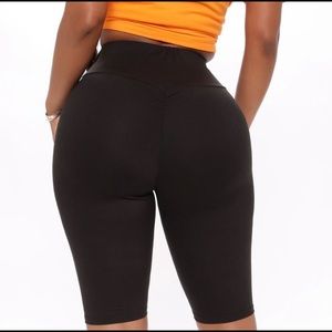 Fashion Nova scrunch butt active biker shorts